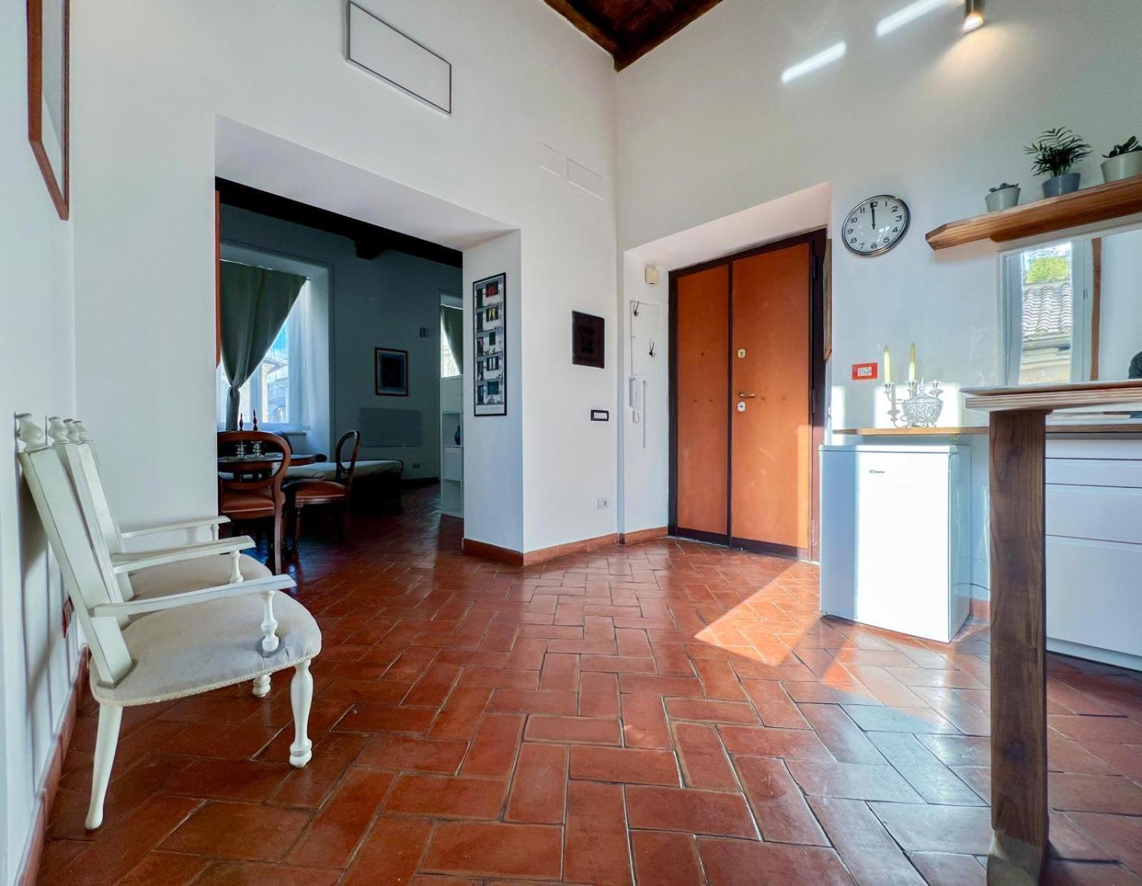 Apartment Pantheon